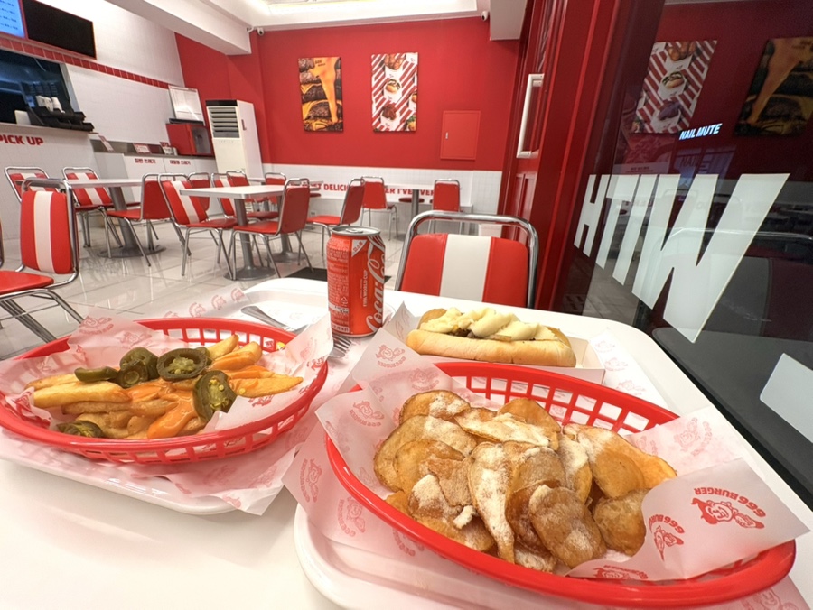 666버거 대전우송대점 (666 Burger Daejeon Woosong University Branch), photo 6