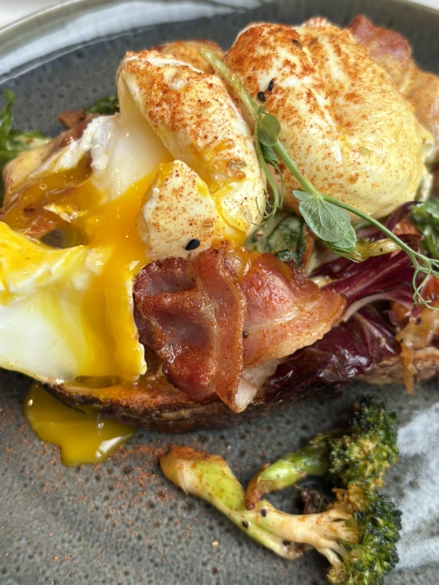 Eggs Benedict