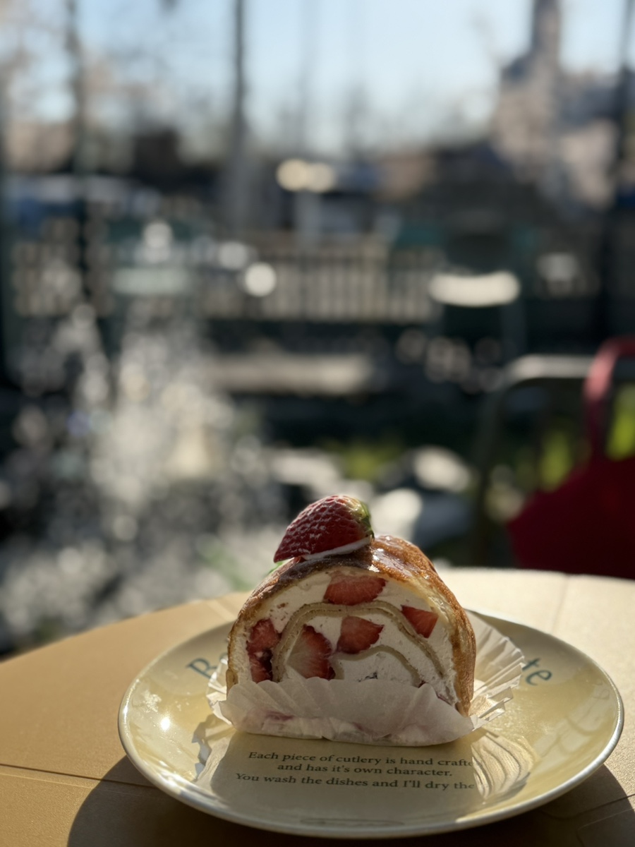 Strawberry omelette
