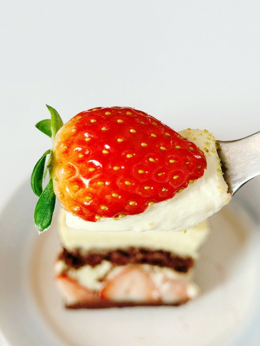 Strawberry cake