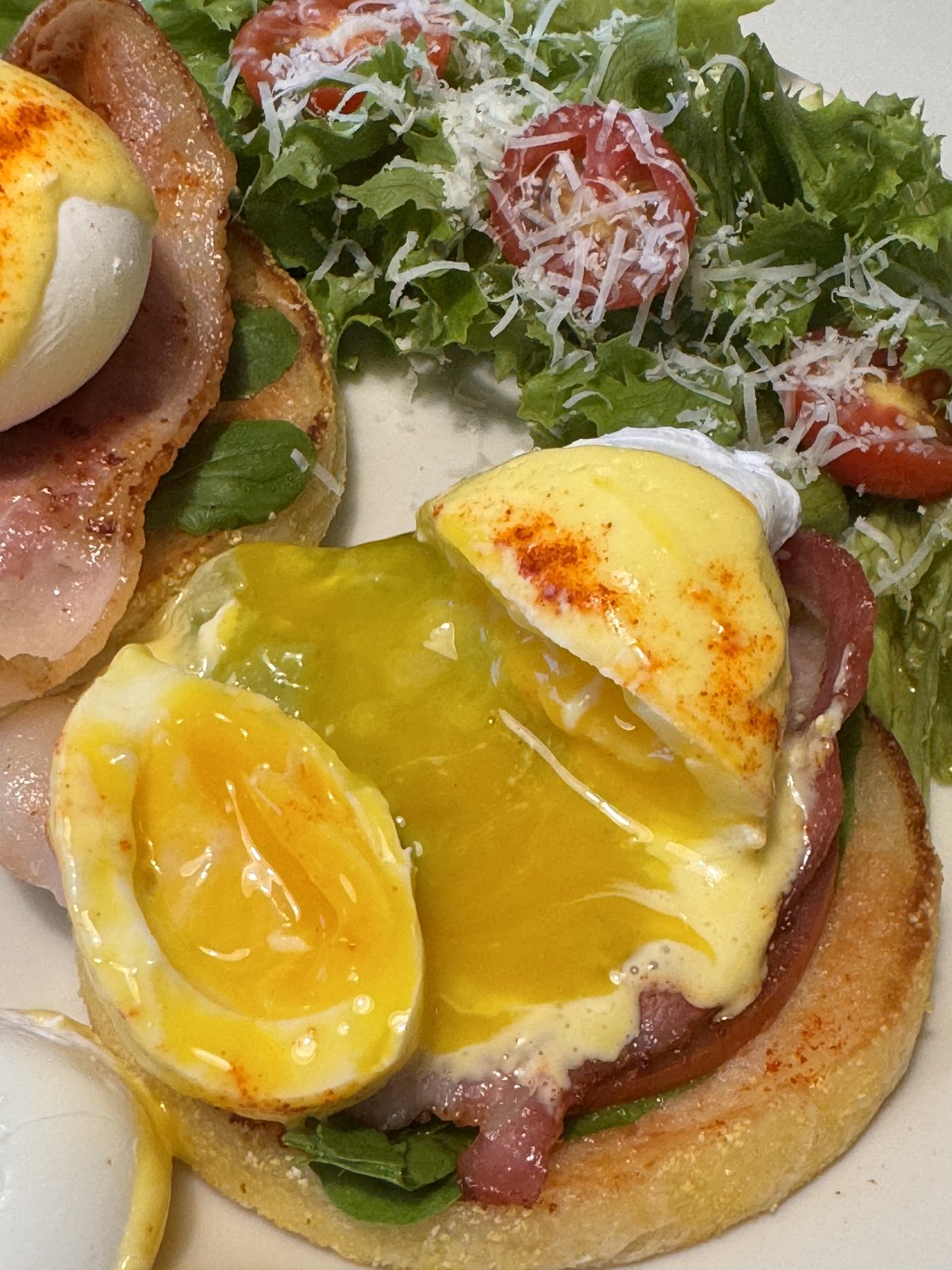 Eggs Benedict