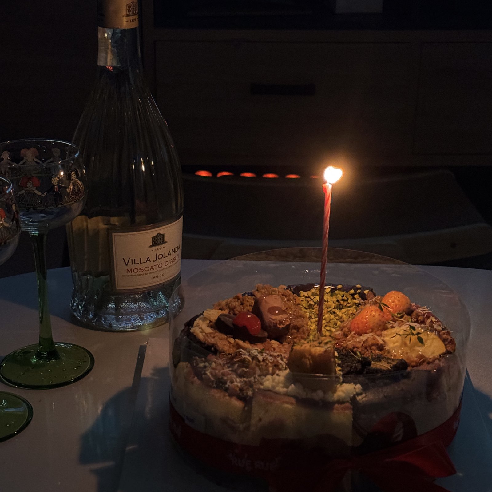 Whole cake